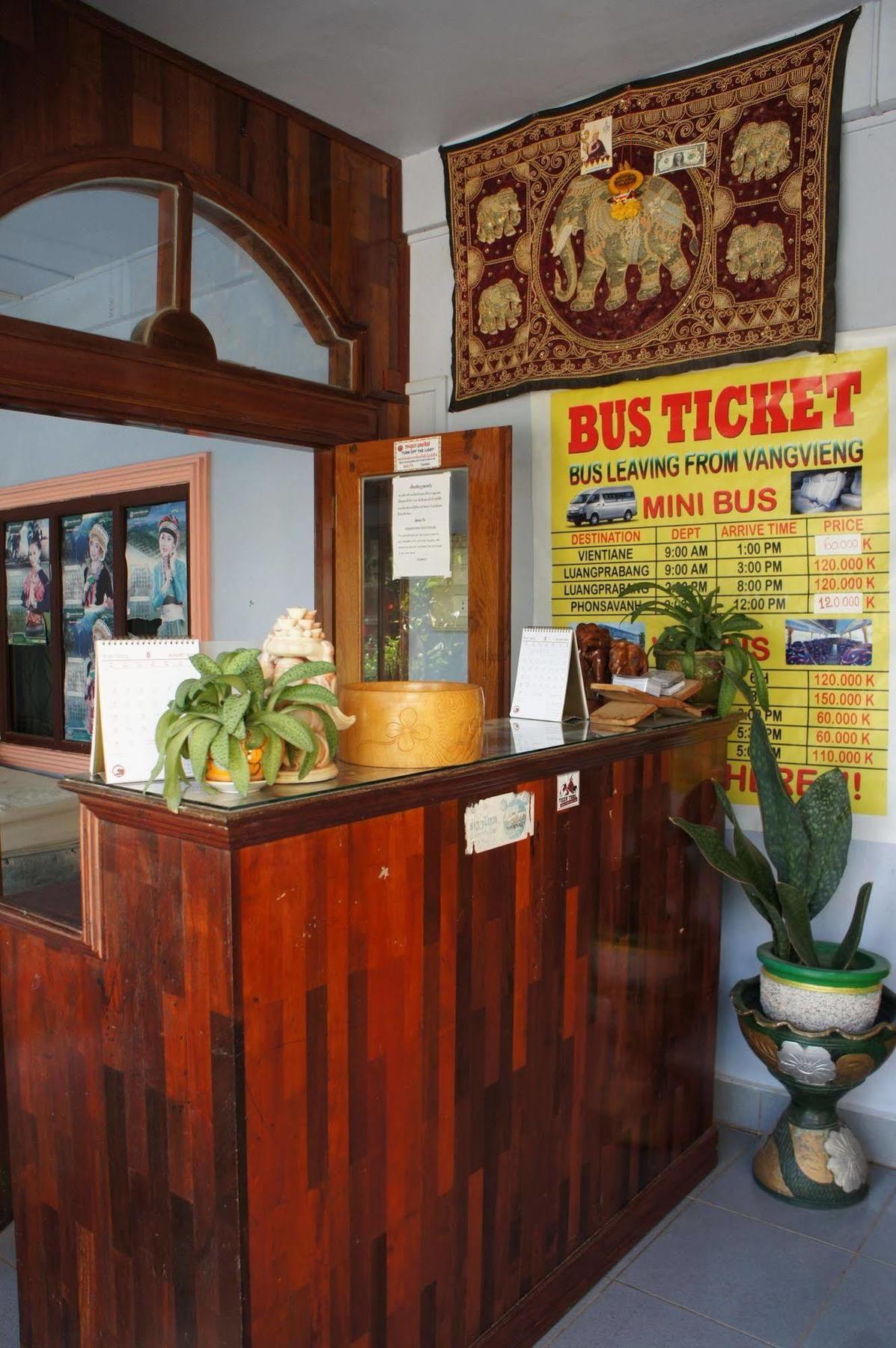 Viengsavanh Guesthouse Vang Vieng Bagian luar foto