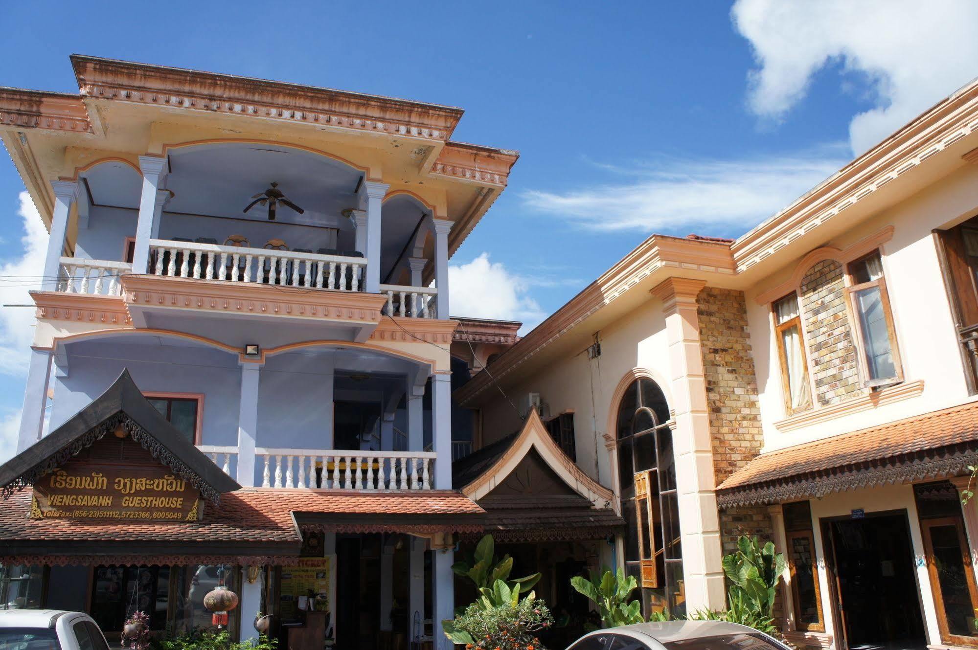 Viengsavanh Guesthouse Vang Vieng Bagian luar foto