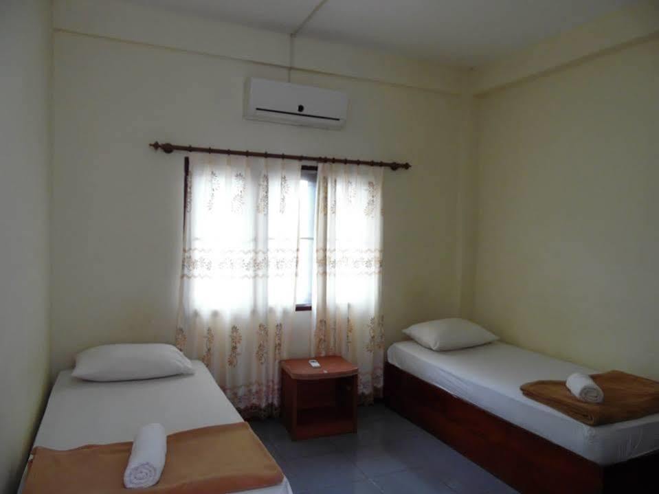 Viengsavanh Guesthouse Vang Vieng Bagian luar foto